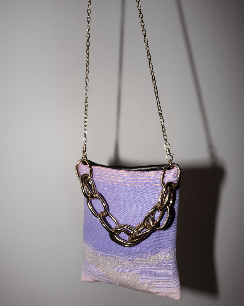 Bag with Lilac Pink Gold Lurex and Black Leather Gold Chain