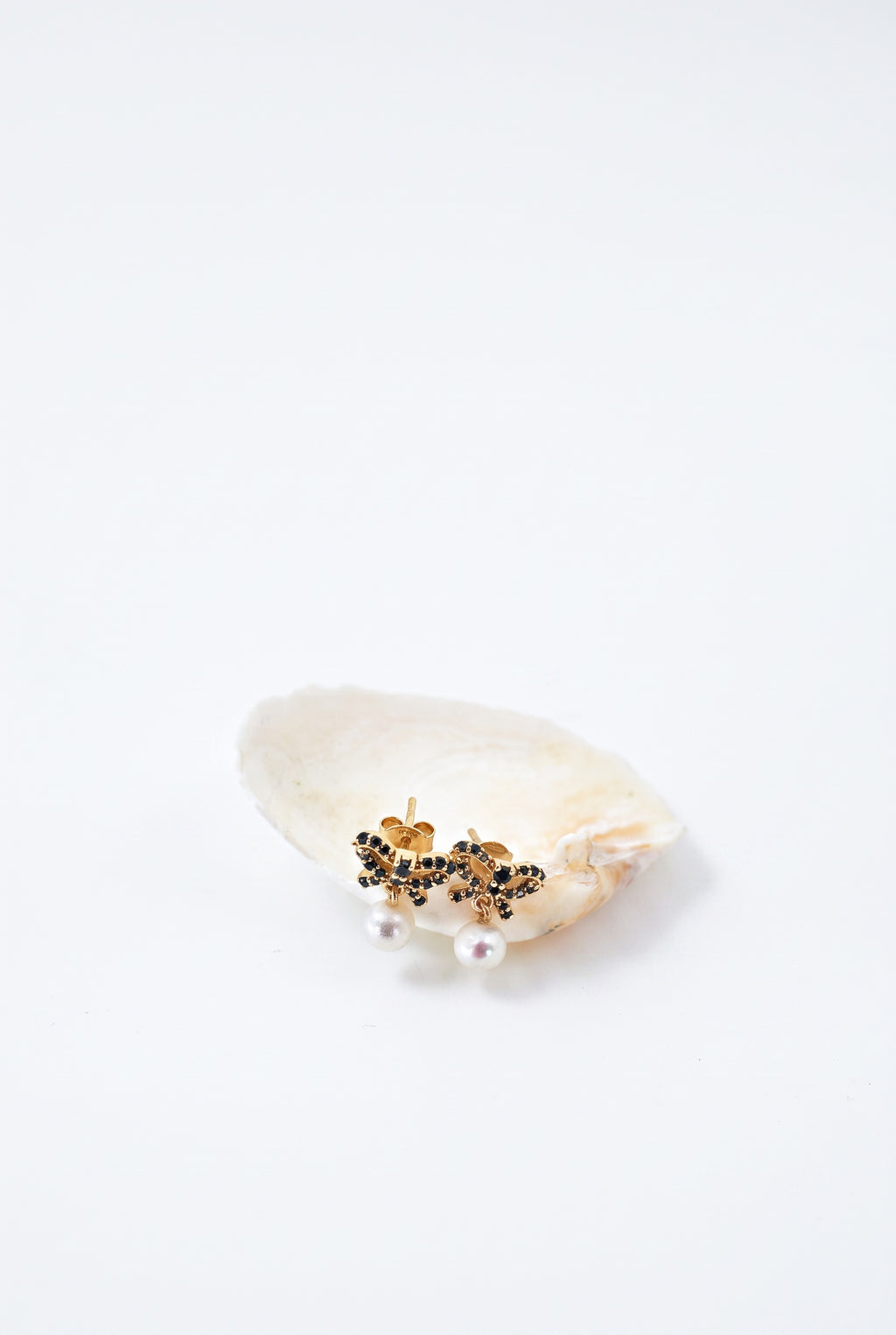 Black Diamond Pearl Bow Earrings Drop